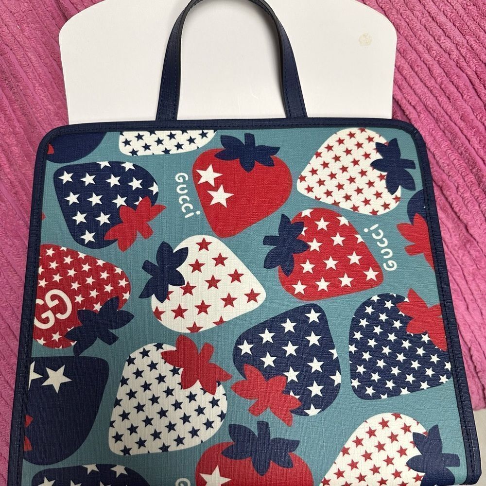 Brand new Kids Gucci tote bag brand new with Dust bag adults can use as… - Picture 2 of 7